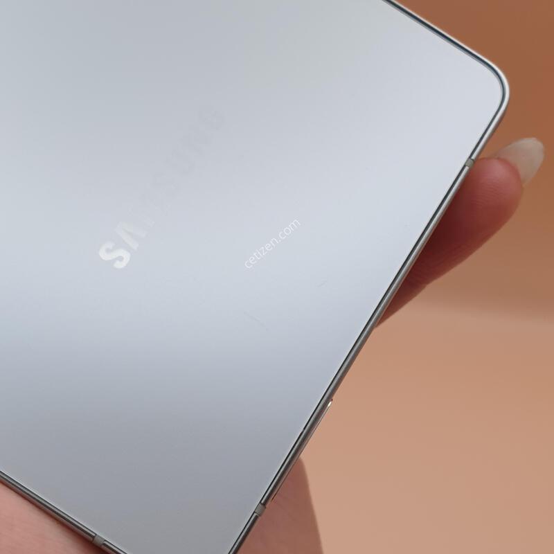 ������S25��Ʈ�� 256�Ⱑ S�� �Ǹ��մϴ�