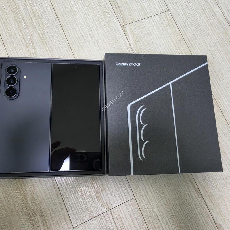 ����7 ���� kt 256g �Ǹ��մϴ�.