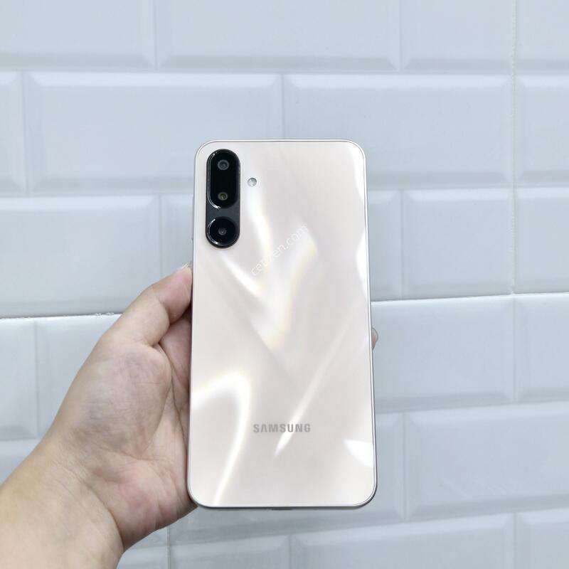 �����ÿ��̵�8 128GB ��ũ