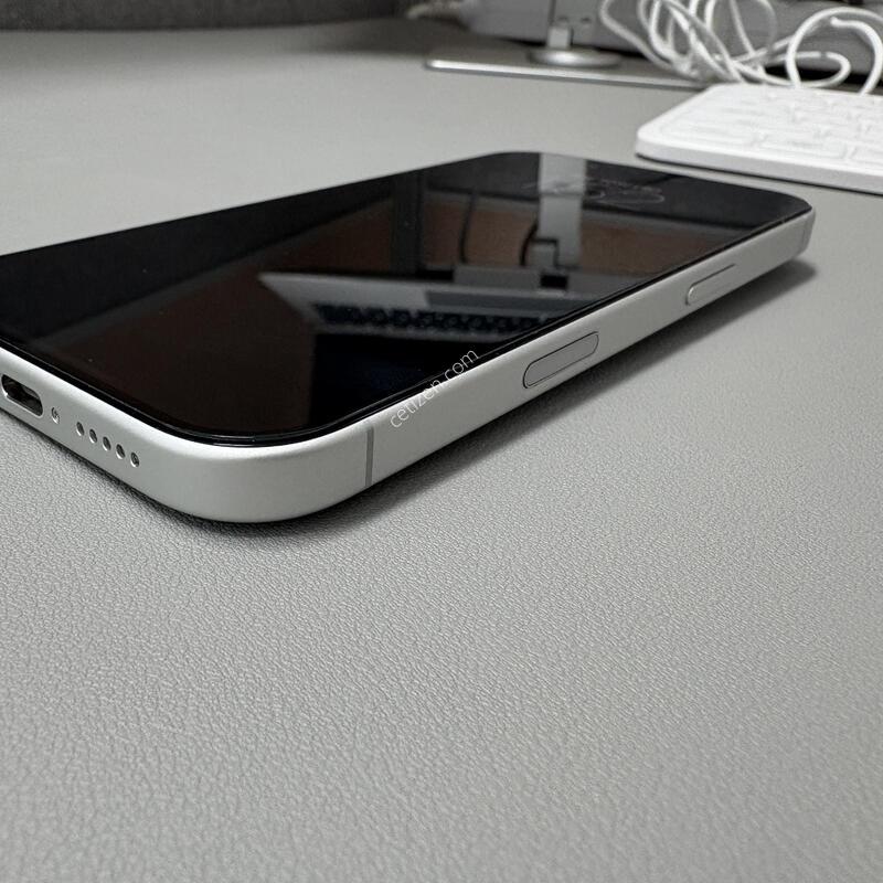 ������17 256GB ȭ��Ʈ A��