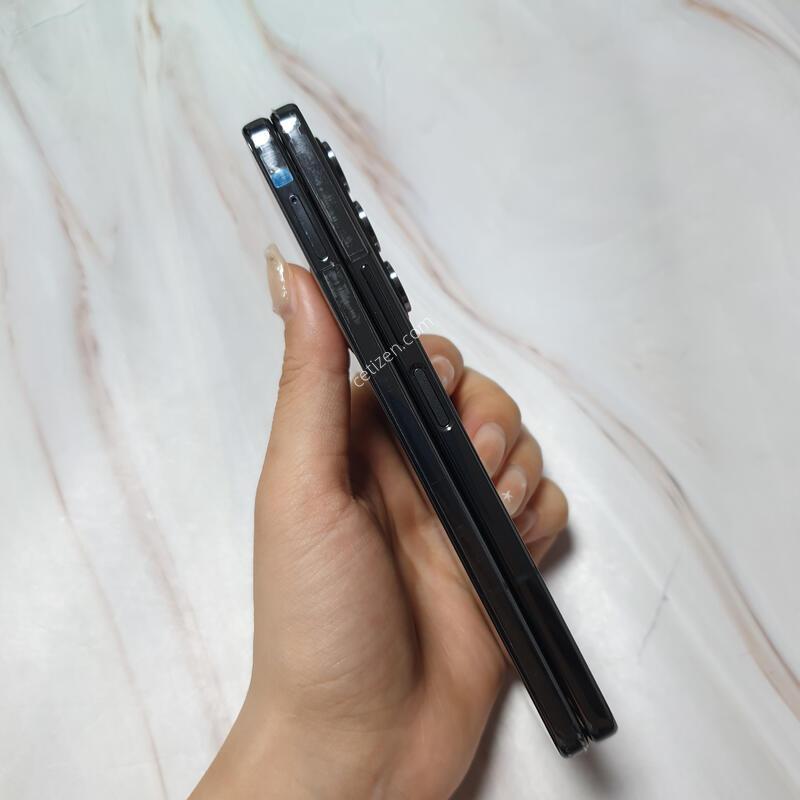 SK ������ Z����5 5G ���� 512G S�� �Ǹ��մϴ�