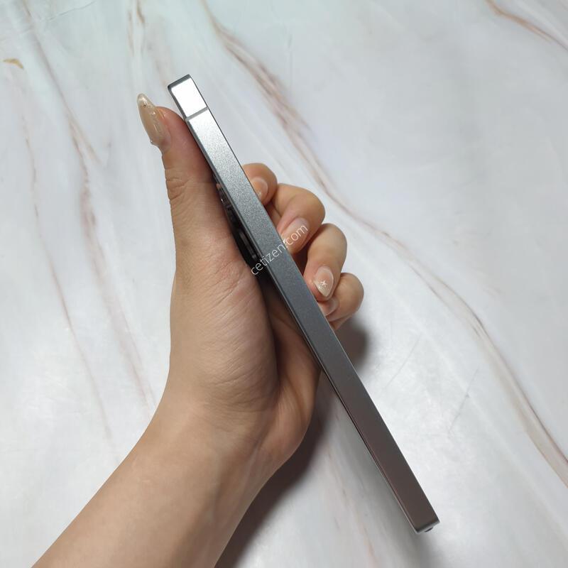 SK ������ S25��Ʈ�� ƼŸ���ǹ����� 256G S�� �Ǹ��մϴ�