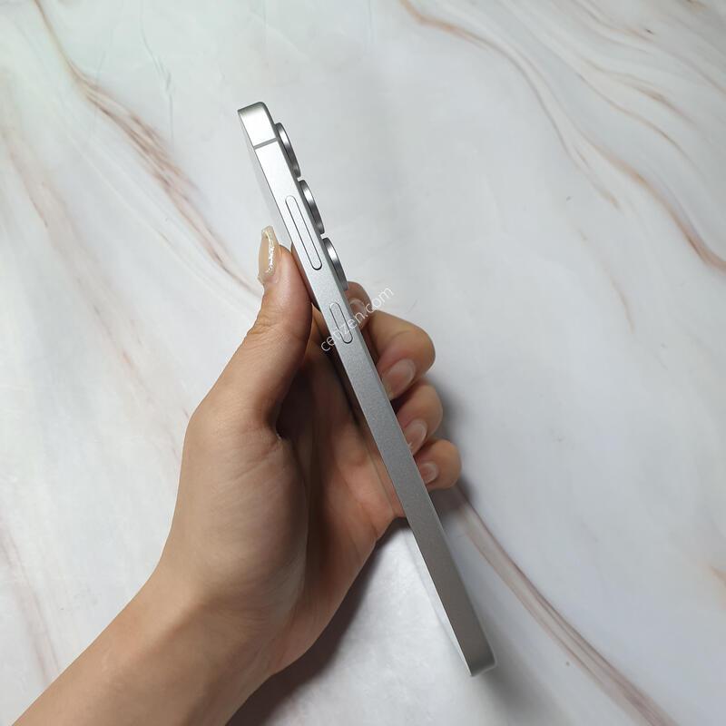SK ������ S25FE ���� 256G ������ �Ǹ��մϴ�