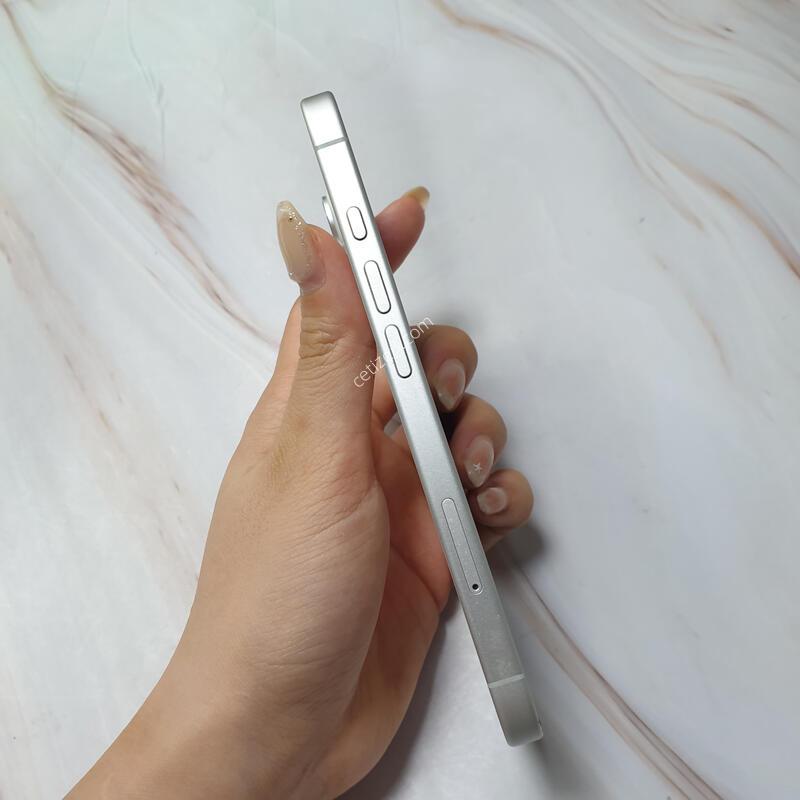 ������16 ȭ��Ʈ 128G A�� �Ǹ��մϴ�