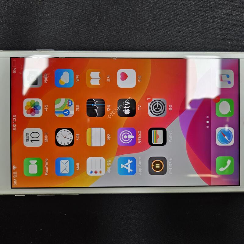 ������6s�÷��� 64g �ǹ� �˴ϴ�.