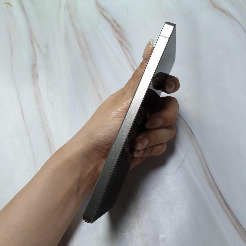 LG ������ S25��Ʈ�� ƼŸ���׷��� 512G S�� �Ǹ��մϴ�