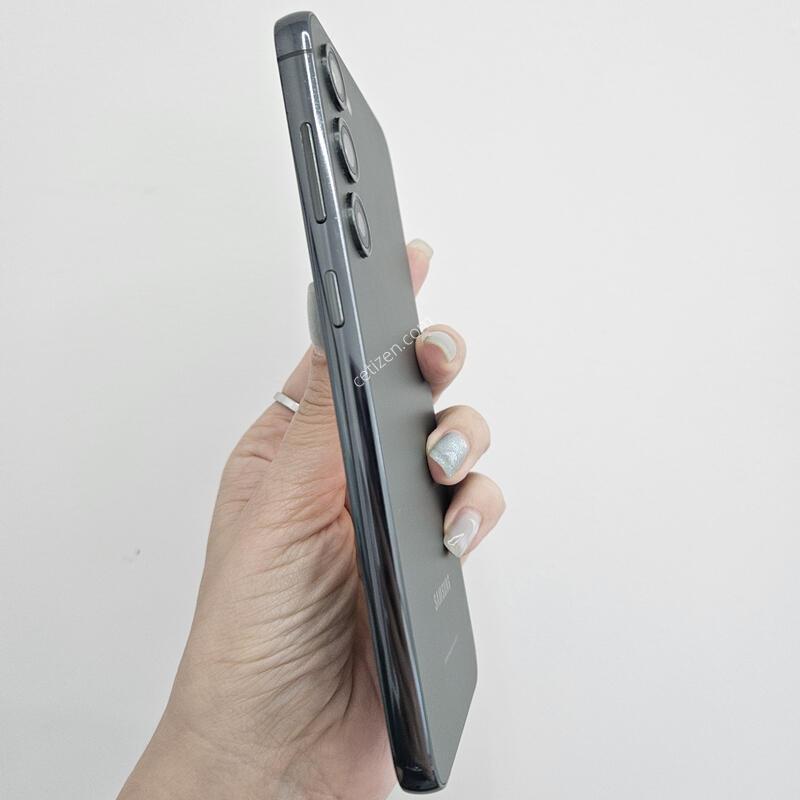 S23�÷��� 256G �׸������Դϴ�.