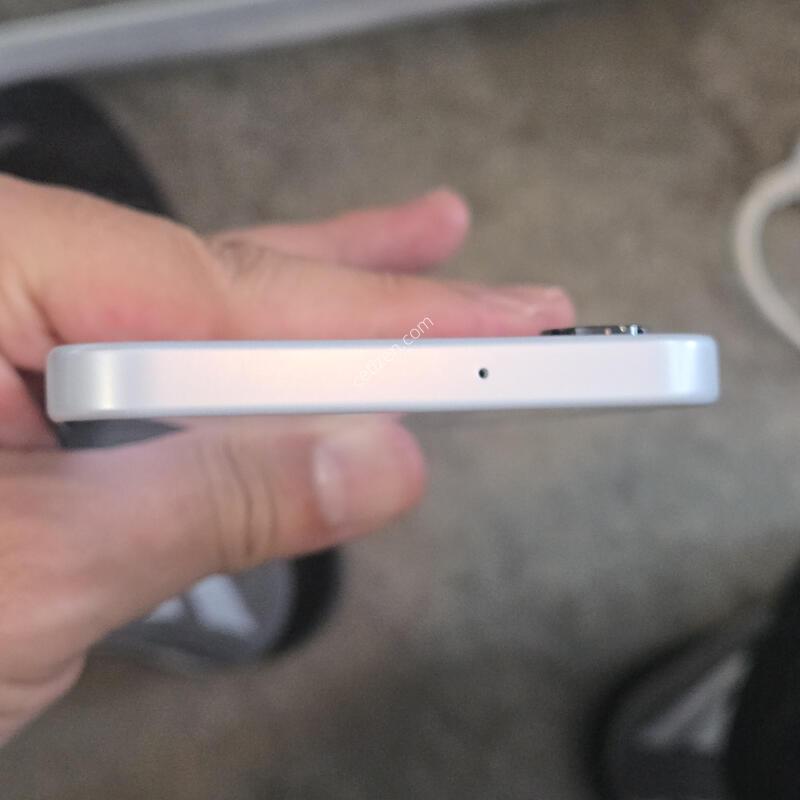 ������A16 (128GB) �˴ϴ� Ǯ�� S��