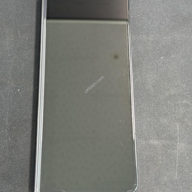 ������ z����5 512