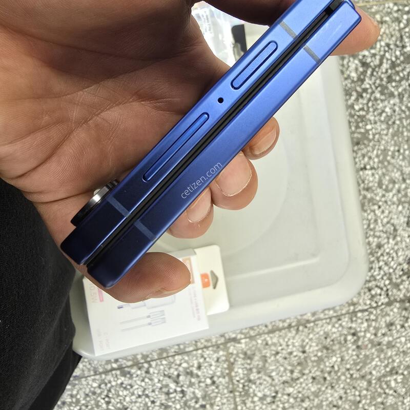 SK �ø�7(F766) ������� 512G �������� ����� �˴ϴ�