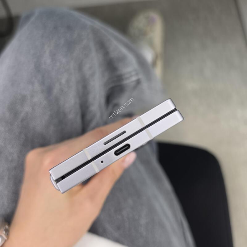 ����������6 512GB