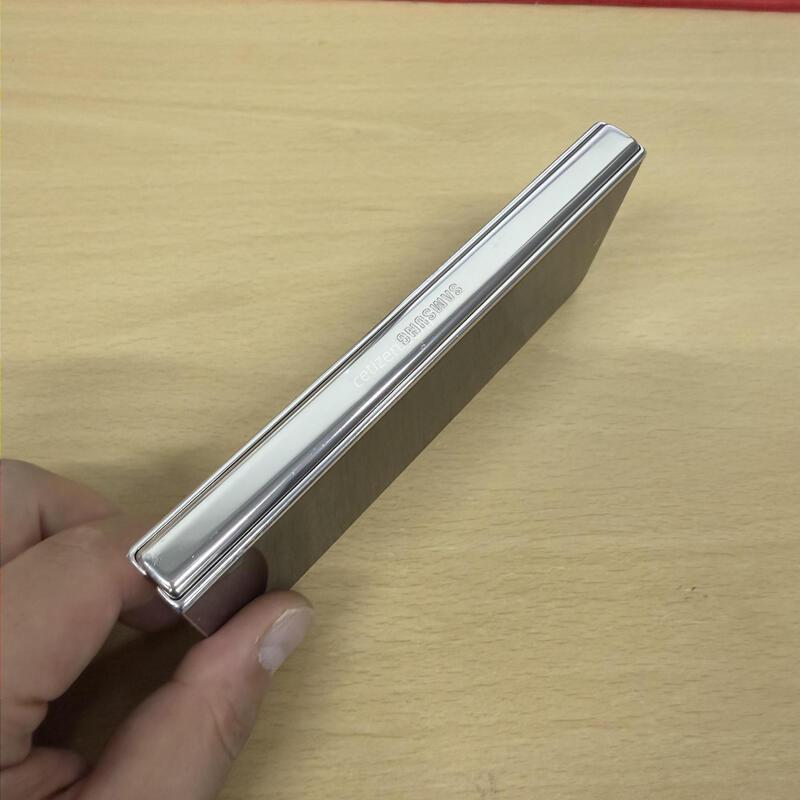 ������Z����4 ������ 512GB