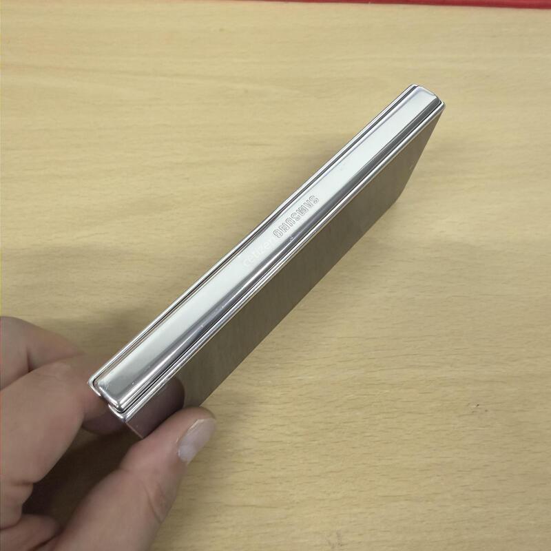 ������Z����4 ������ 512GB