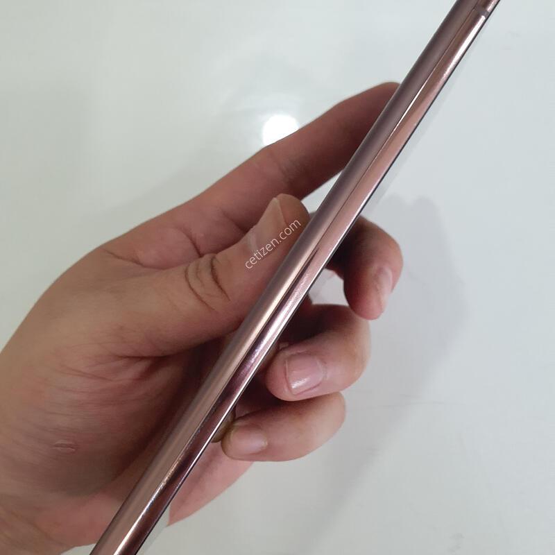 �����ó�Ʈ20 256G ���ܻ� ���±� �߰��� �����