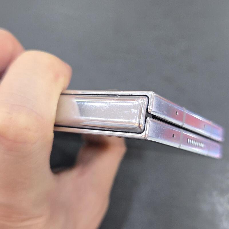 ����������5 ���̽����� 256GB �Ǹ��մϴ�.