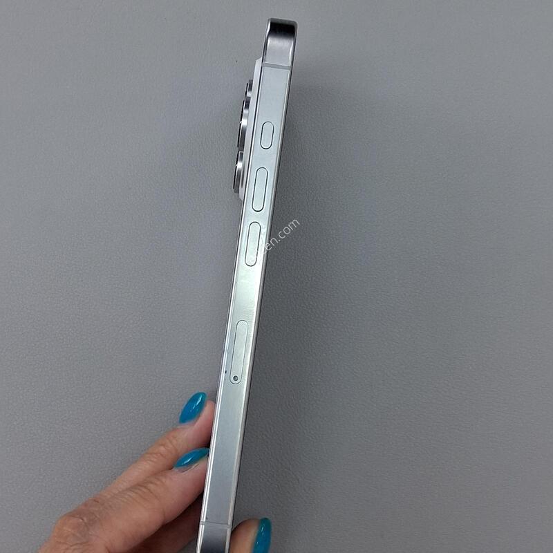 ������16���� 256GB ȭ��ƮƼŸ��