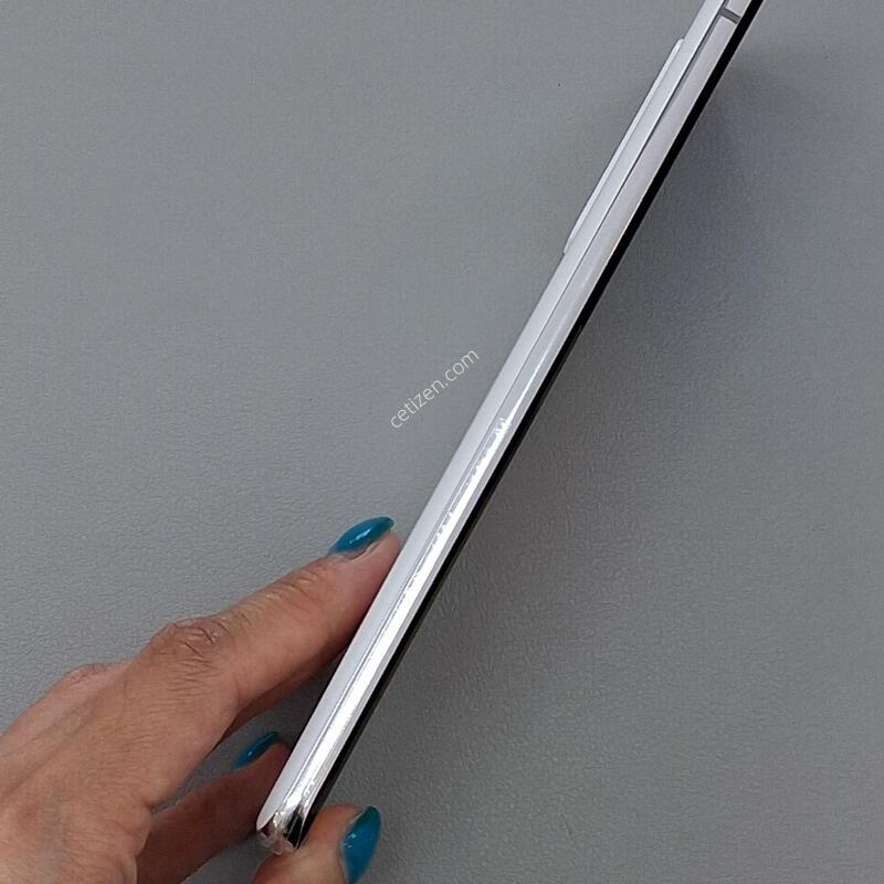 ������ ����2 128GB ȭ��Ʈ