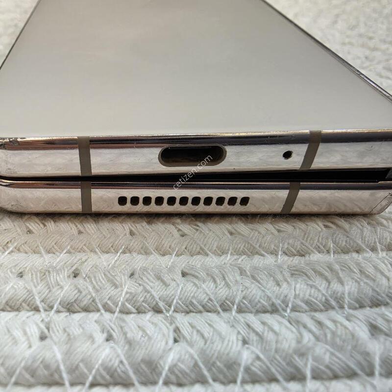 ������ ����4  256GB �Ǹ��մϴ�. ��������/ �ܺ� ��ܾ���