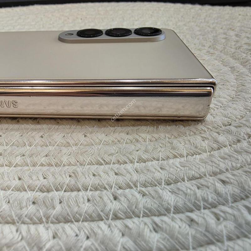 ������ ����4  256GB �Ǹ��մϴ�. ��������/ �ܺ� ��ܾ���