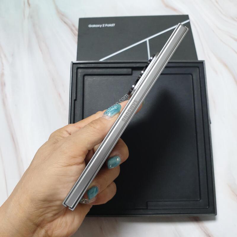 �ڱ��� ������ Z����7 5G �ǹ� 256G �̻�� Ǯ�ڽ� �Ǹ��մϴ�