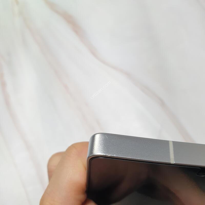 SK ������ S25��Ʈ�� ƼŸ��ȭ��Ʈ 256G S�� �Ǹ��մϴ�