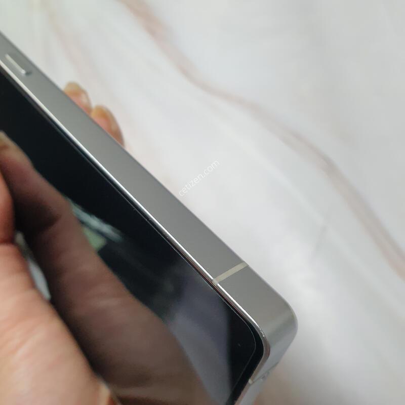SK ������ S25��Ʈ�� ƼŸ��ȭ��Ʈ 256G S�� �Ǹ��մϴ�