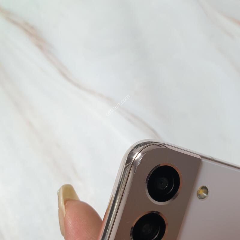 LG ������S22+ ��ũ��� 256G A�� �Ǹ��մϴ�