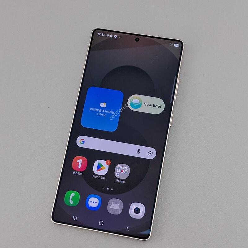 ������S25��Ʈ�� 256GB ƼŸ���׷���
