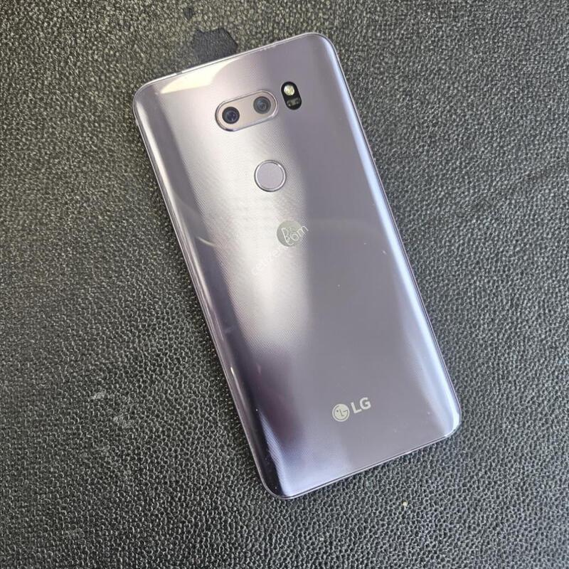 ������ ����V30S �������� �ܸ��� �߰���