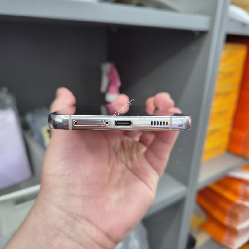������ S22 �÷��� �󺥴� 256G(�ʸ�/���̽�)