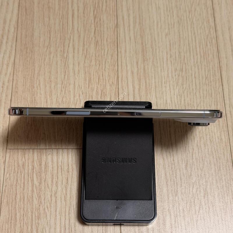�ڱ��� �ܼ����� �̻�� ������ AIR ���� 256GB ��ī�̺���