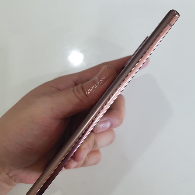 �����ó�Ʈ20 256G ���ܻ� ������ �߰��� �����