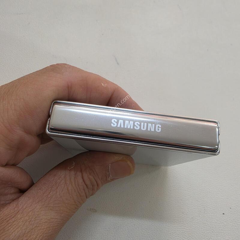 ������ Z�ø�5��Ʈ 256GB