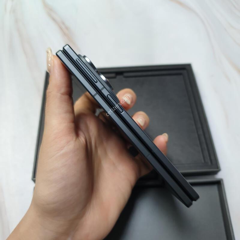SK ������ Z����8 ���̵� �׶�����Ʈ 256G �̻�� S�� Ǯ�ڽ� �Ǹ�