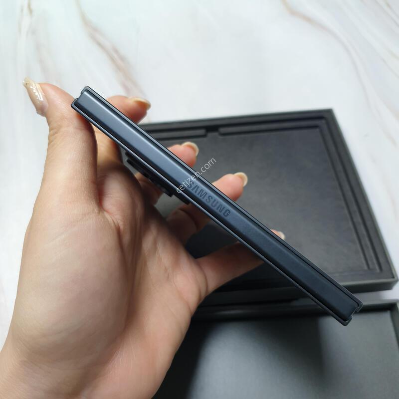 SK ������ Z����8 ���̵� �׶�����Ʈ 256G �̻�� S�� Ǯ�ڽ� �Ǹ�