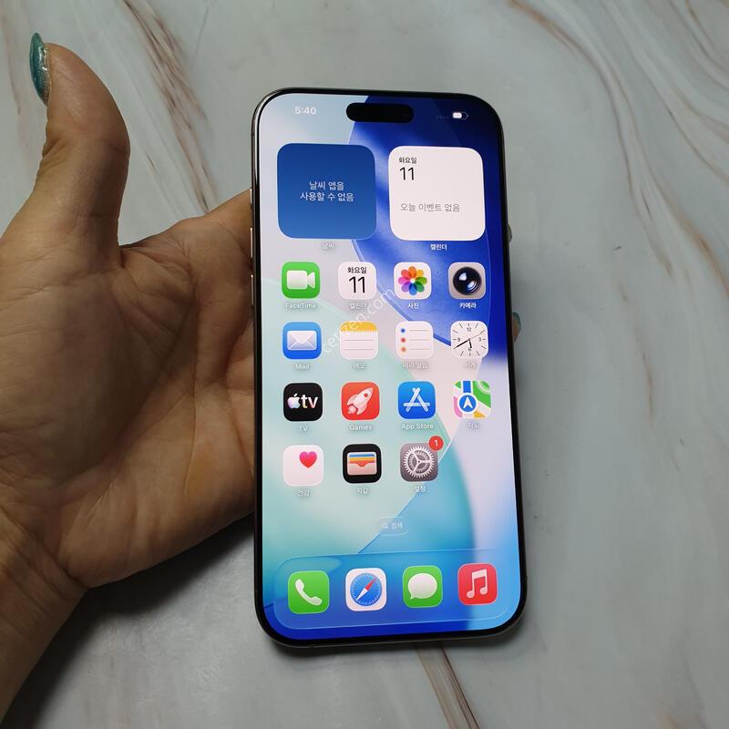 ������ 16���θƽ� ����ƮƼŸ�� 256G S�� �Ǹ��մϴ�