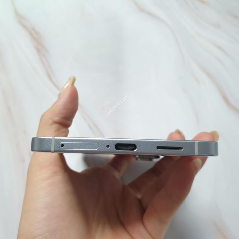 LG ������ S25���� �ǹ� 512G S�� �Ǹ��մϴ�