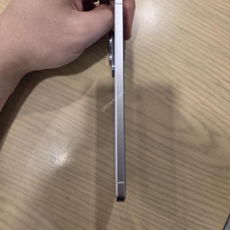 S25����