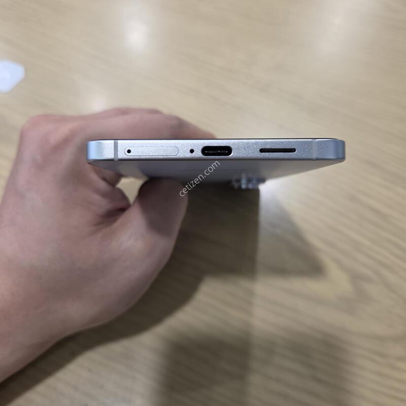 S25����