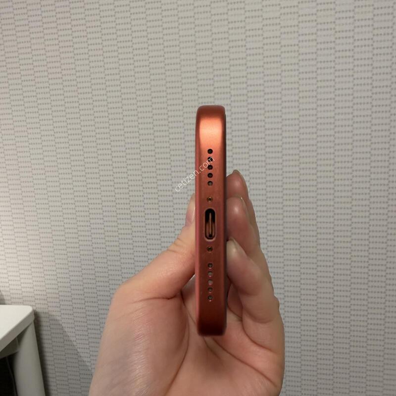 ������ 17���� 256GB �ڽ��� ������