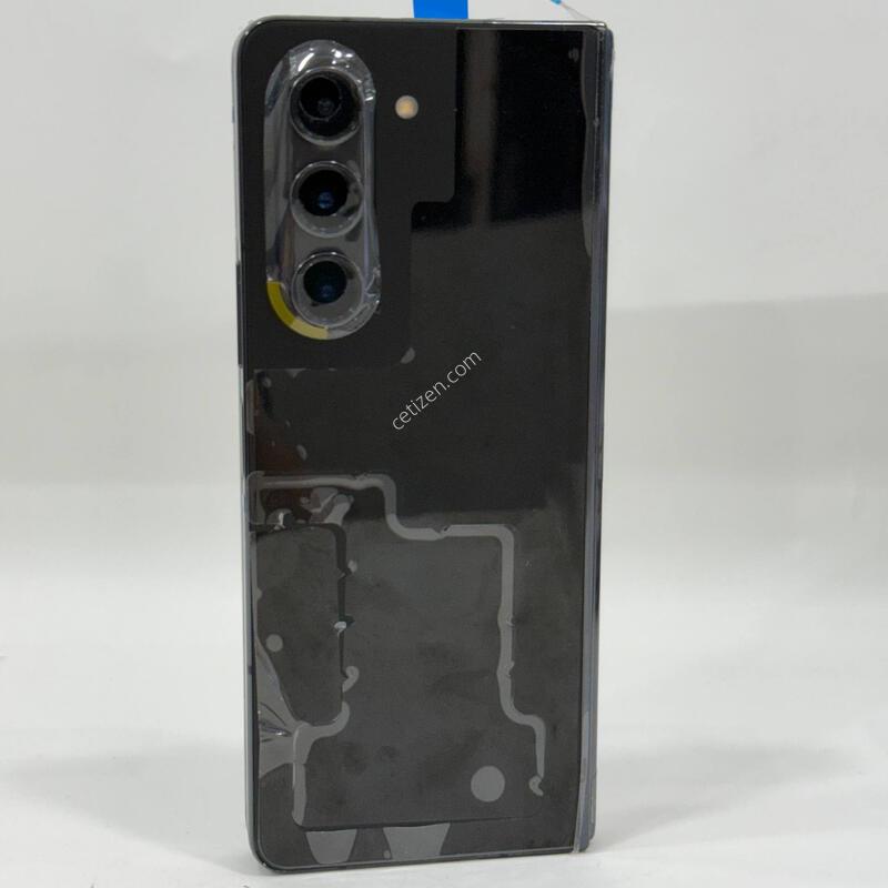���Ϳü���)������Z����5 ���� 512GB Y2174