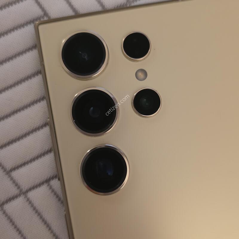 S24��Ʈ�� 256g Ǯ�ڽ� ���̽�7�� �ʸ�1��Sk�� 3��˶������� Ȯ���⺯ �������ΰ���
