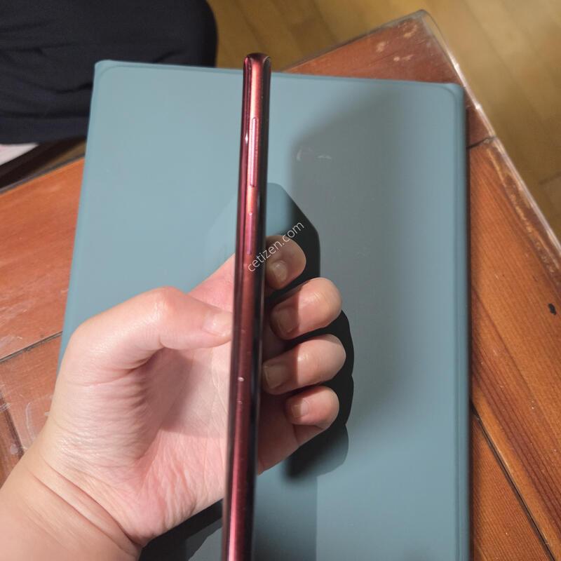 ������ S9+