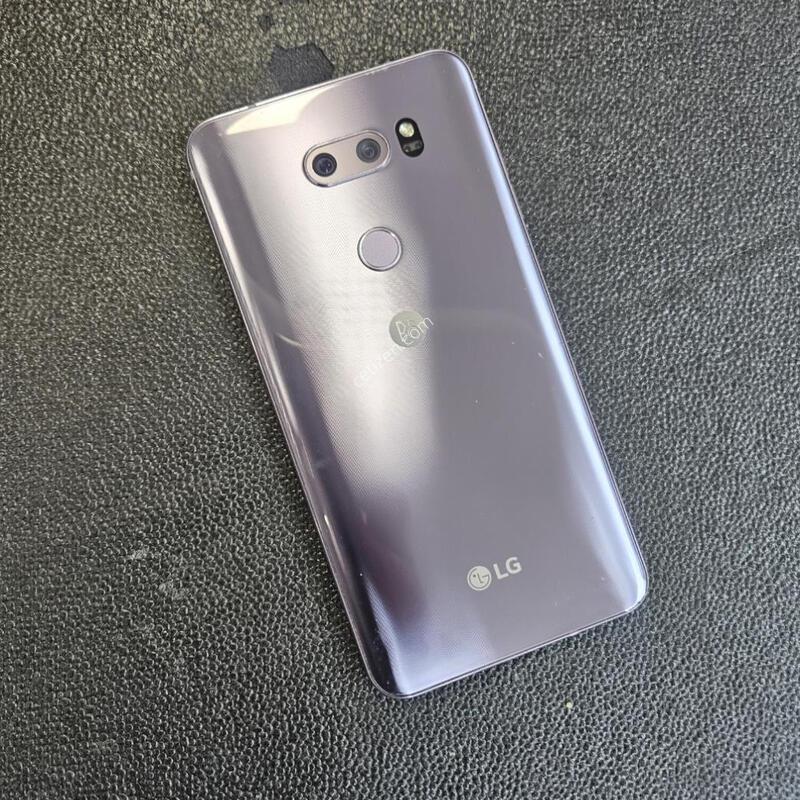������ ����V30S �������� �ܸ��� �߰���