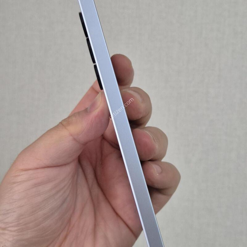 S25�÷��� ���̽����� 512G SS�� �Ǹ��մϴ�.