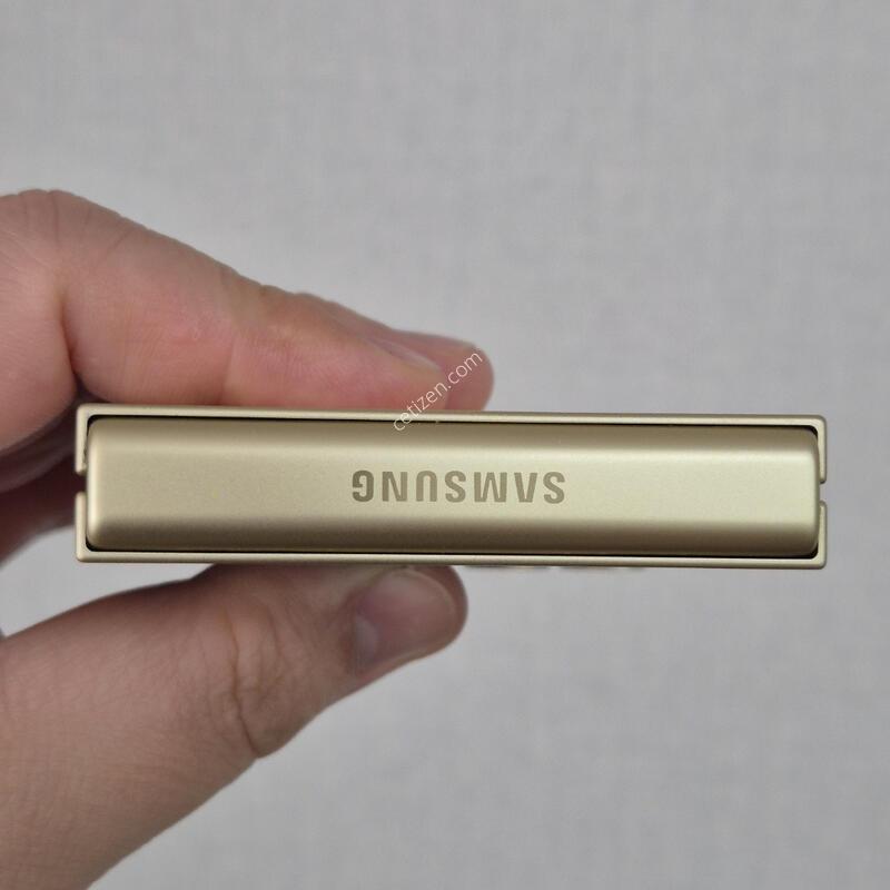 �ø�6 ���ο� LCD�ջ� ��ġ����