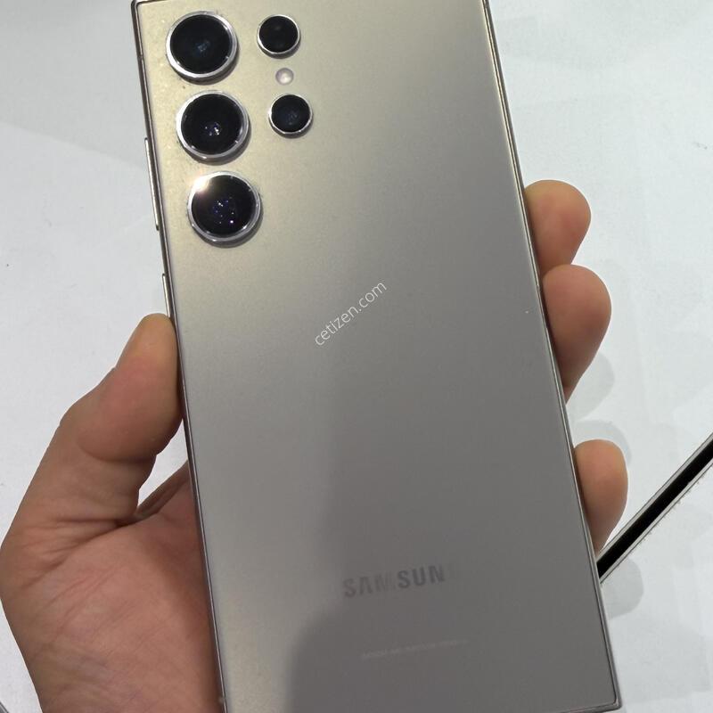 S24��Ʈ�� 256G ƼŸ���׷��� S�޻���