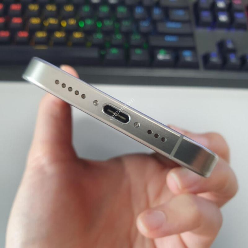 [�Ϻ���] ������15 ���� / 256GB / ���߷� ƼŸ�� /  ���͸����� 99%(�缳��ü)