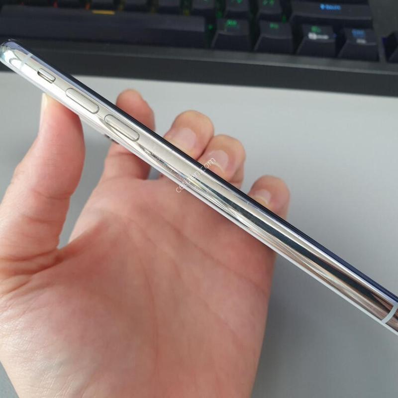 ������X / 256GB / �ǹ� / ���͸����� 70%