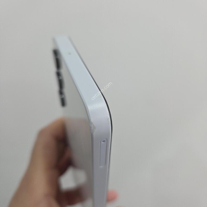 ������ A15 128GB ȭ��Ʈ